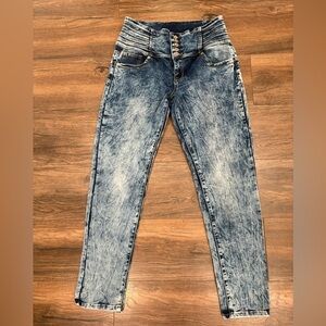 Twentyone Black by Rue21 Acid Wash High Waisted Curvy Jegging Flex Jeans 13/14R